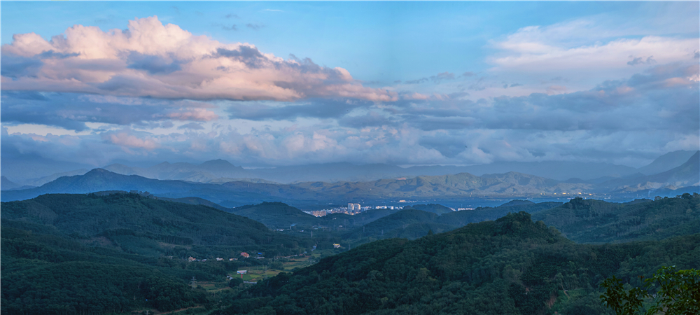 C:UsersasusDesktop\u82f1文网站图片\u4e5d架岭白沙山景_副本.jpg